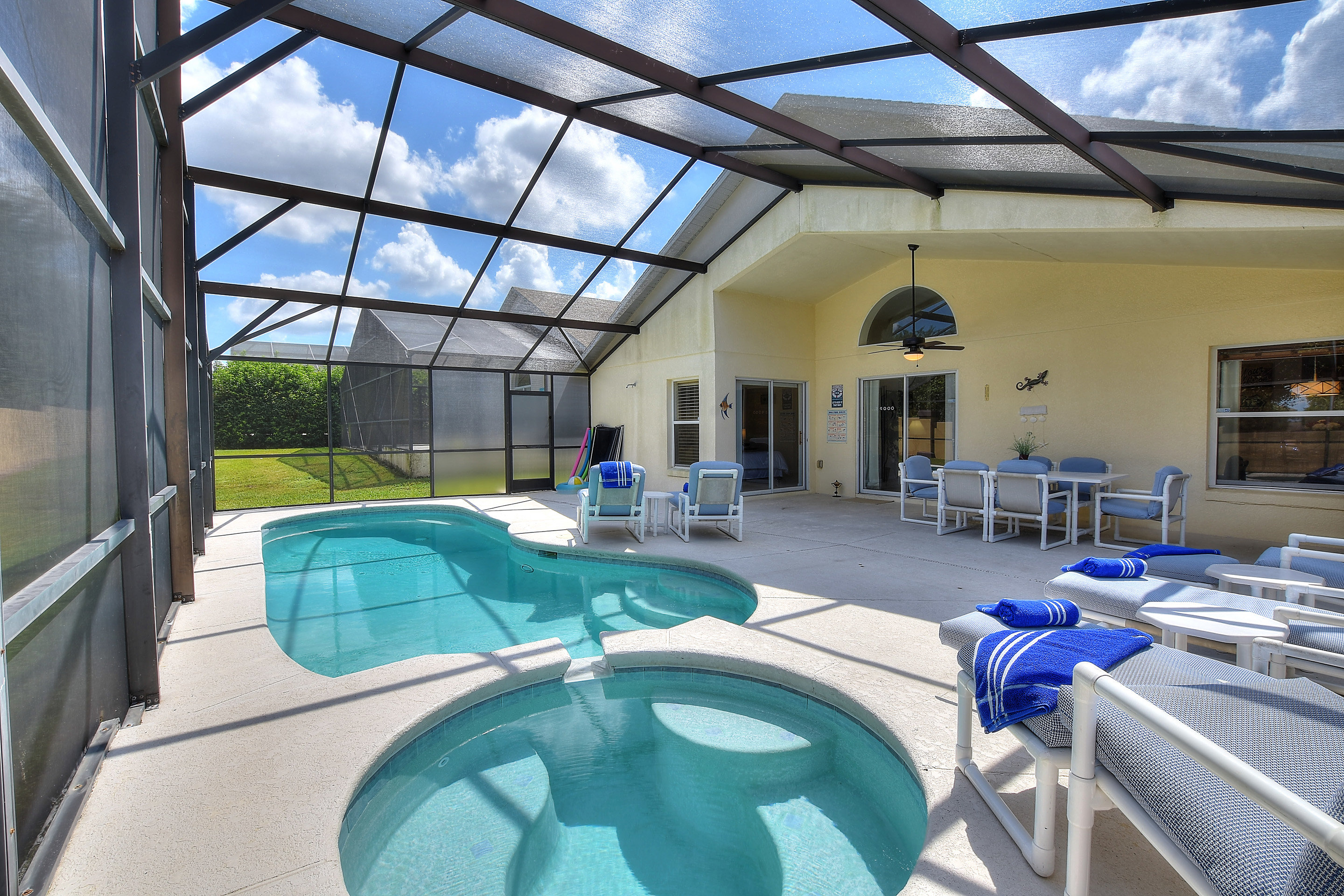 Online Availability. Spa view