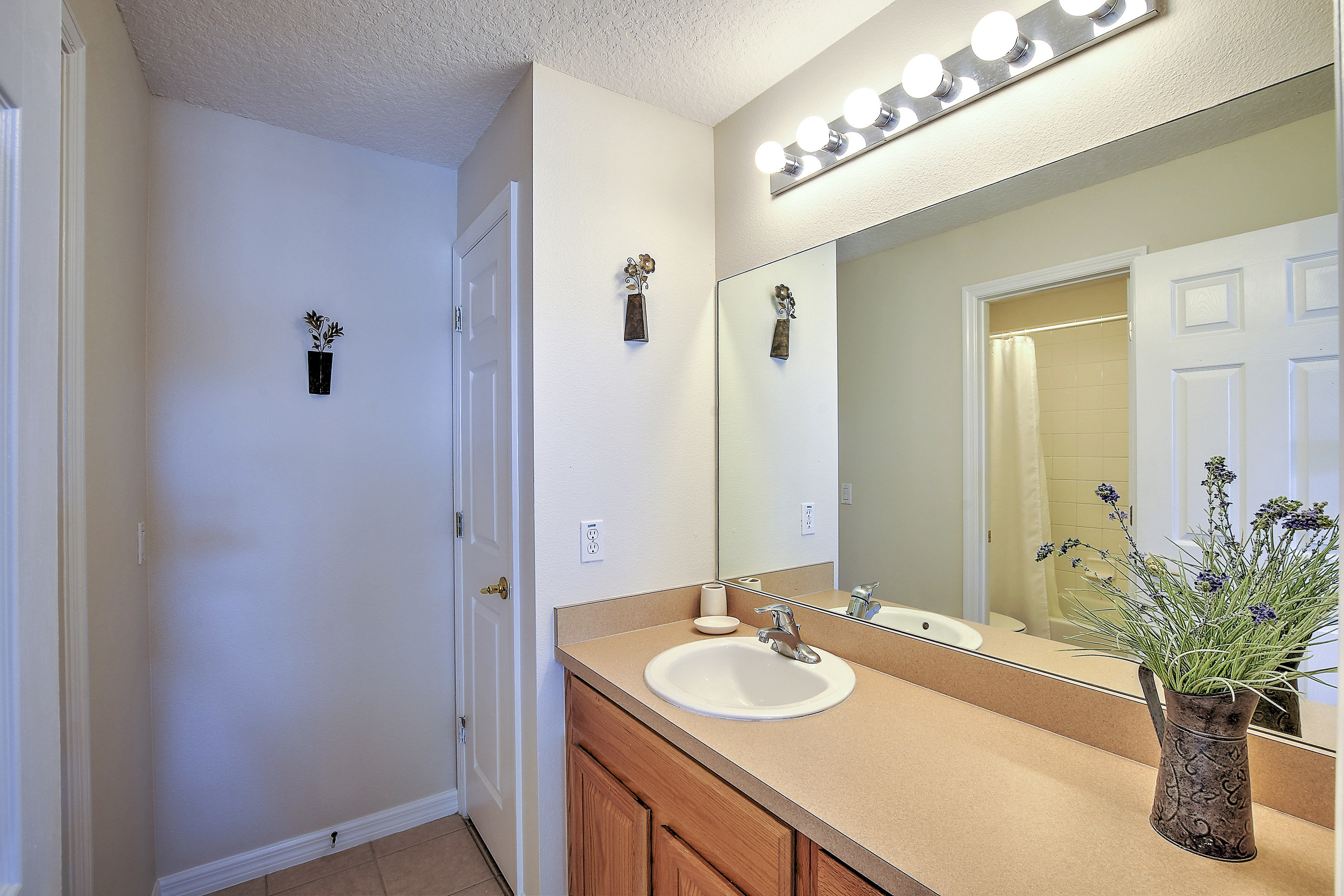 Picture Gallery. 2nd ensuite vanity units