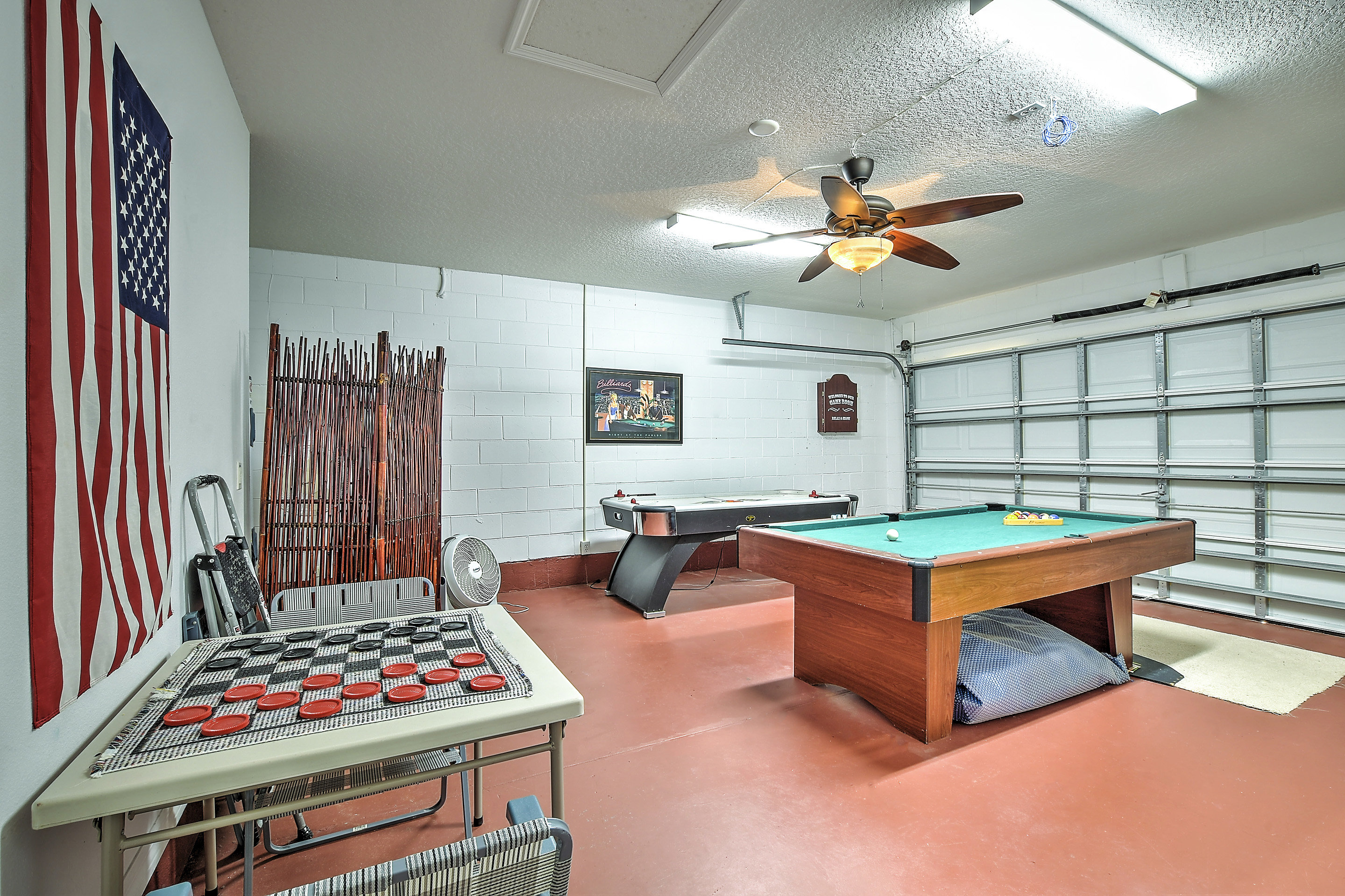 Picture Gallery. Games room